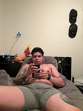 Snapshot of Sualazar chatting on 02-18-26, 02:29 Sualazar online show from 02-18-26, 02:29