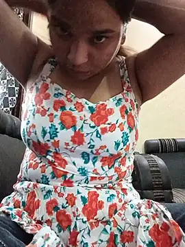 Snapshot of Hotty_Yalina chatting on 07-02-26, 05:24 Hotty Yalina online show from 07-02-26, 05:24