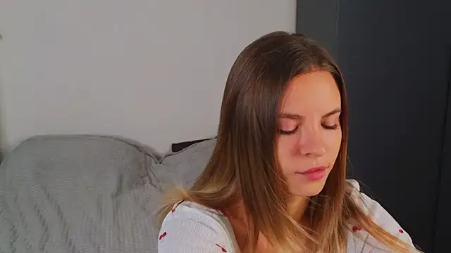 Chiaranotte online show from 08-04-26, 09:34