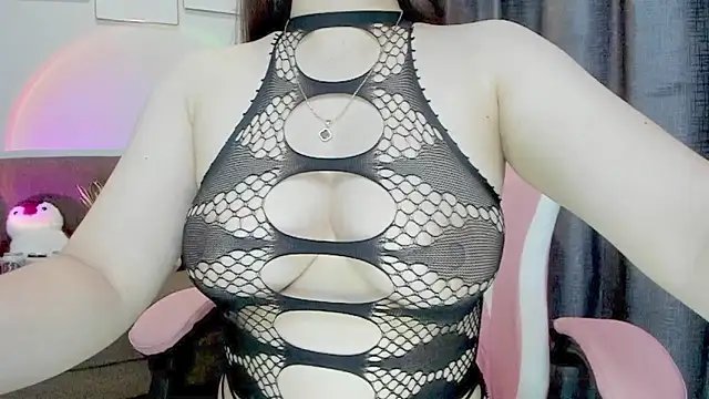 Snapshot of katty_baobei2005 chatting on 07-15-26, 04:56 katty baobei2005 online show from 07-15-26, 04:56