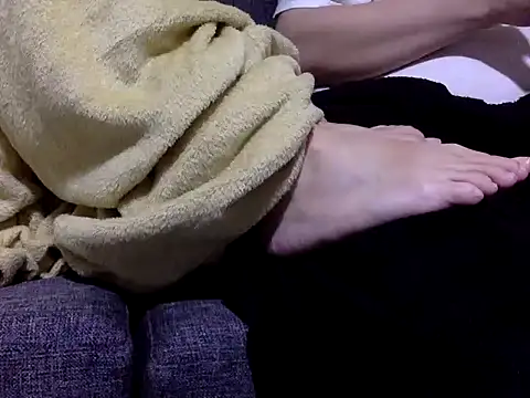 feetlilly online show from 06-23-26, 02:09