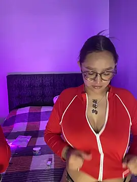 Annieandhannie online show from 07-06-26, 07:38