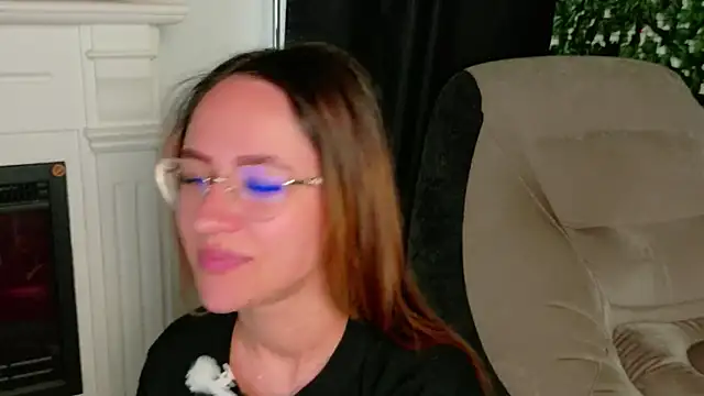Snapshot of Nicole_Bliss chatting on 07-07-26, 06:47 Nicole Bliss online show from 07-07-26, 06:47