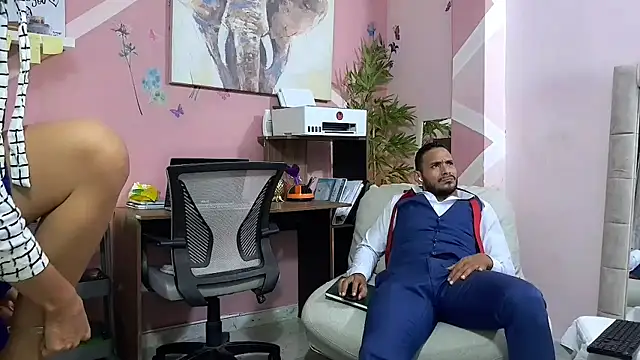 Pineappleflipped online show from 07-16-26, 03:45