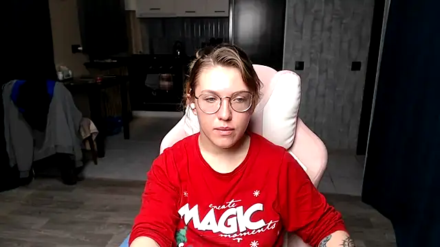 Reginasmilee online show from 09-21-25, 11:50