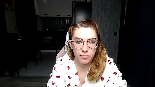 Reginasmilee online show from 11-26-25, 12:33