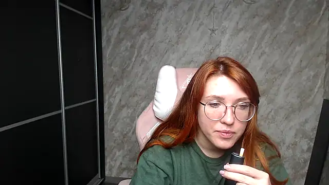 Reginasmilee online show from 02-10-26, 05:39