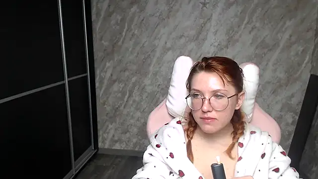 Reginasmilee online show from 02-21-26, 03:13