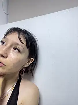 im lizzy17 online show from 06-30-26, 04:35