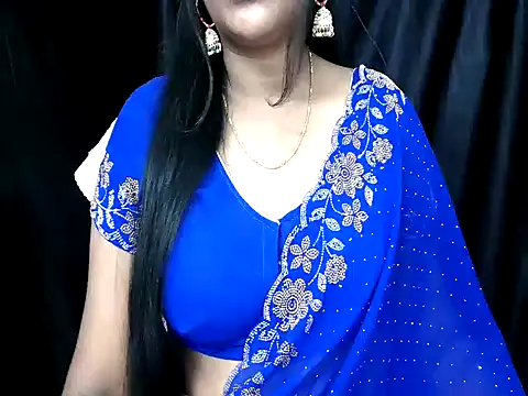 Snapshot of Shara20 chatting on 07-11-26, 03:59 Shara20 online show from 07-11-26, 03:59