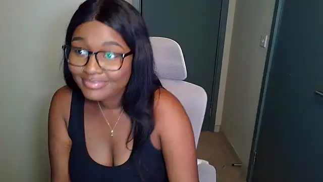 Snapshot of itsanna_b chatting on 07-02-26, 03:23 itsanna b online show from 07-02-26, 03:23