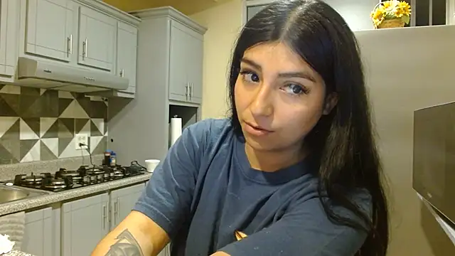 Snapshot of linabub chatting on 07-05-26, 05:47 linabub online show from 07-05-26, 05:47