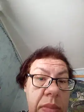Olena72531 online show from 06-26-26, 08:08