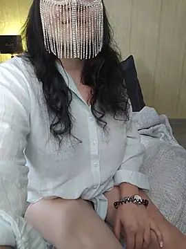 LunaSkyGlow online show from 07-15-26, 10:09