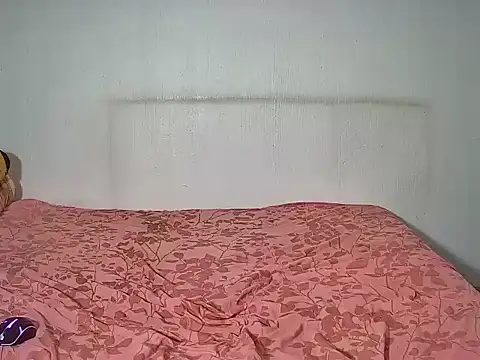 Zuzi01 online show from 06-27-26, 08:03