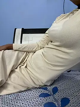 Muskan alveera18 online show from 07-08-26, 07:57