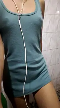 Snapshot of SweetieGirl05 chatting on 07-14-26, 03:40 SweetieGirl05 online show from 07-14-26, 03:40