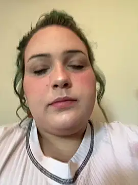 BbGurl18 online show from 07-09-26, 06:23