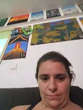 Snapshot of SolLua942871 chatting on 07-05-26, 10:39 SolLua942871 online show from 07-05-26, 10:39