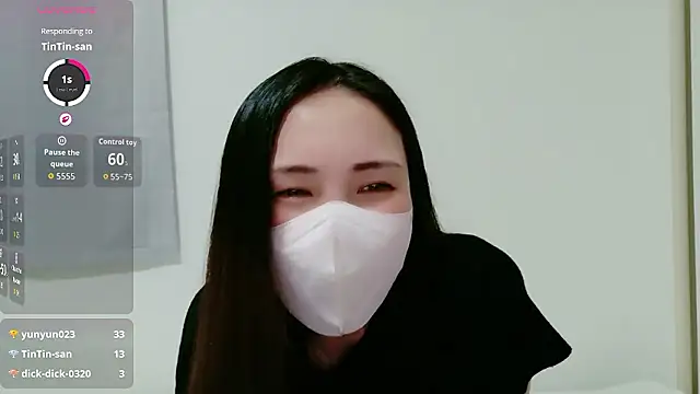 Snapshot of risa0505 chatting on 07-15-26, 02:22 risa0505 online show from 07-15-26, 02:22