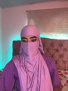 Snapshot of Aisha-Zayed chatting on 07-03-26, 07:31 Aisha-Zayed online show from 07-03-26, 07:31
