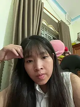 Snapshot of HongNhung06 chatting on 07-02-26, 12:55 HongNhung06 online show from 07-02-26, 12:55
