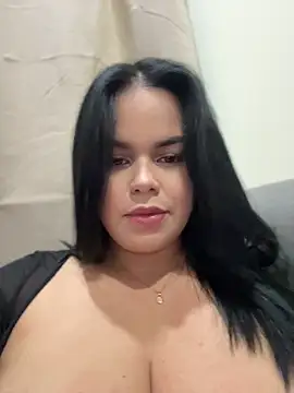 AliceStarshine online show from 06-18-26, 01:50