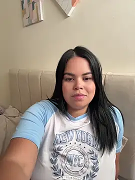 AliceStarshine online show from 06-18-26, 06:23