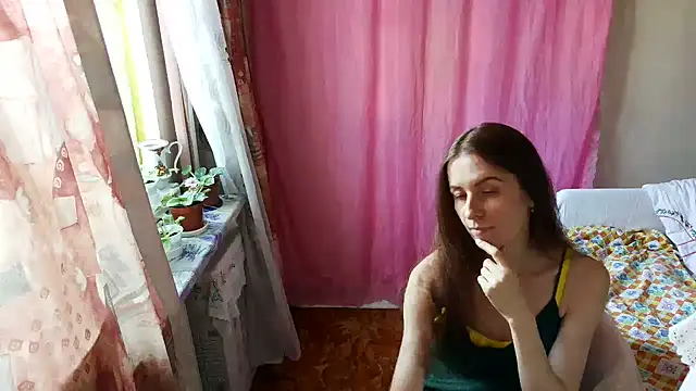 Snapshot of GoddessThumbelina chatting on 07-21-26, 03:25 GoddessThumbelina online show from 07-21-26, 03:25