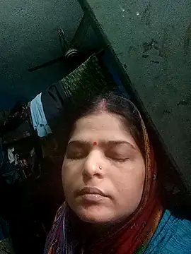Snapshot of hot_bhabi1 chatting on 07-10-26, 04:50 hot bhabi1 online show from 07-10-26, 04:50