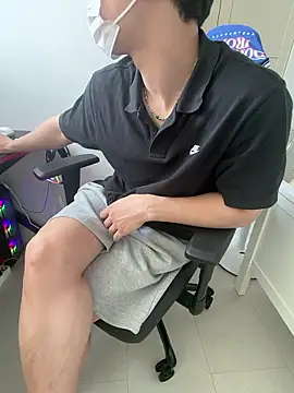 kr hotguy1 online show from 07-08-26, 12:26