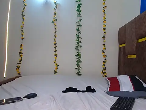 Snapshot of Sexy_Taliaa chatting on 07-07-26, 09:30 Sexy Taliaa online show from 07-07-26, 09:30