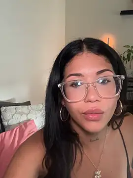 littlelatina online show from 07-23-26, 04:49