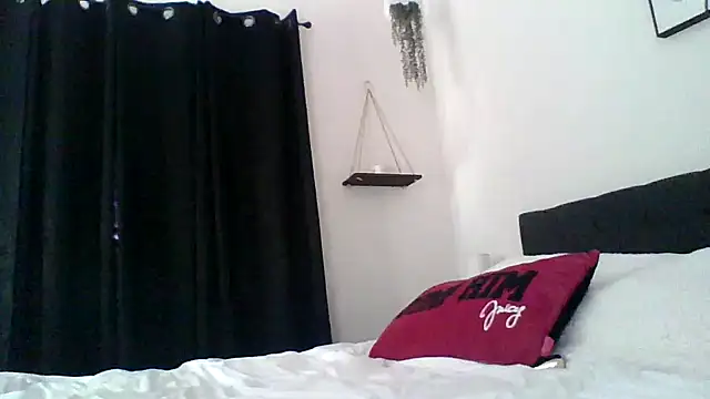 LuciousItaliaaa online show from 07-10-26, 12:59