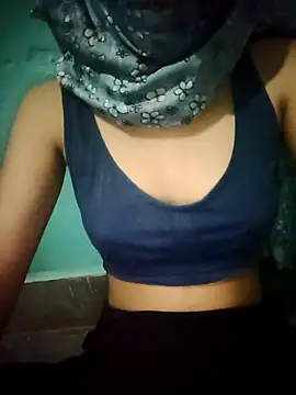 Snapshot of Miss8899 chatting on 07-17-26, 06:46 Miss8899 online show from 07-17-26, 06:46