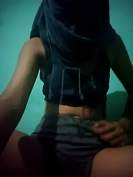 Snapshot of Miss8899 chatting on 07-18-26, 07:17 Miss8899 online show from 07-18-26, 07:17