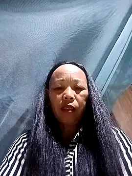 Snapshot of lylai18 chatting on 07-09-26, 03:49 lylai18 online show from 07-09-26, 03:49