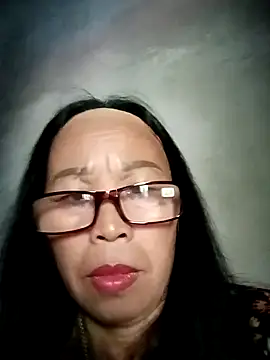 Snapshot of lylai18 chatting on 07-10-26, 03:55 lylai18 online show from 07-10-26, 03:55