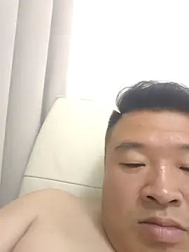 xiaowu2323 online show from 07-09-26, 06:12