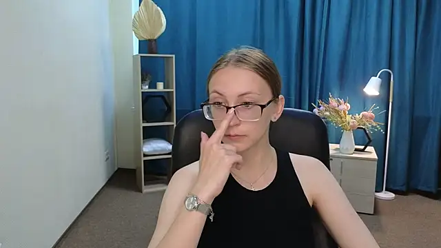AlonaGolembeski online show from 07-14-26, 05:12