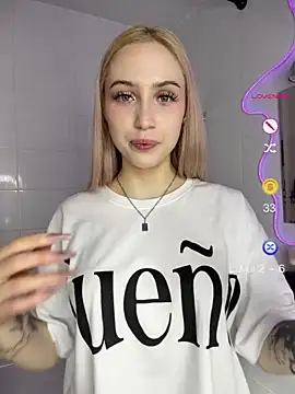 Lilechka Moon online show from 07-15-26, 11:48