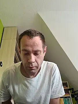 matdev82 online show from 07-11-26, 05:21