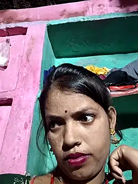 Cut uma825 online show from 07-27-26, 04:14
