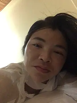 Snapshot of Rosalind-89 chatting on 07-12-26, 04:42 Rosalind-89 online show from 07-12-26, 04:42
