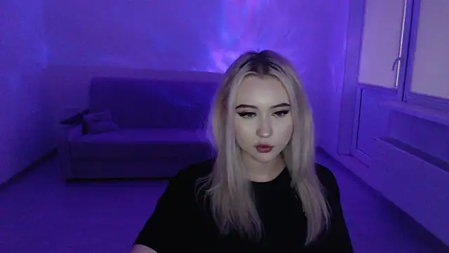 Snapshot of JuliaBlessed chatting on 07-18-26, 06:12 JuliaBlessed online show from 07-18-26, 06:12