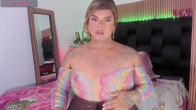 Snapshot of isabelleandbrand chatting on 09-27-25, 02:44 isabelleandbrand online show from 09-27-25, 02:44