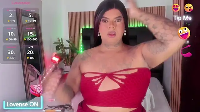 Snapshot of isabelleandbrand chatting on 10-08-25, 01:20 isabelleandbrand online show from 10-08-25, 01:20