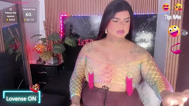 Snapshot of isabelleandbrand chatting on 10-25-25, 02:13 isabelleandbrand online show from 10-25-25, 02:13