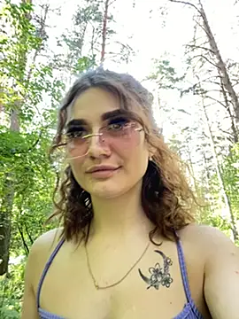 Snapshot of AlexandriaUrquhart chatting on 07-14-26, 10:09 AlexandriaUrquhart online show from 07-14-26, 10:09