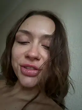 Kitysfeet online show from 07-18-26, 02:49